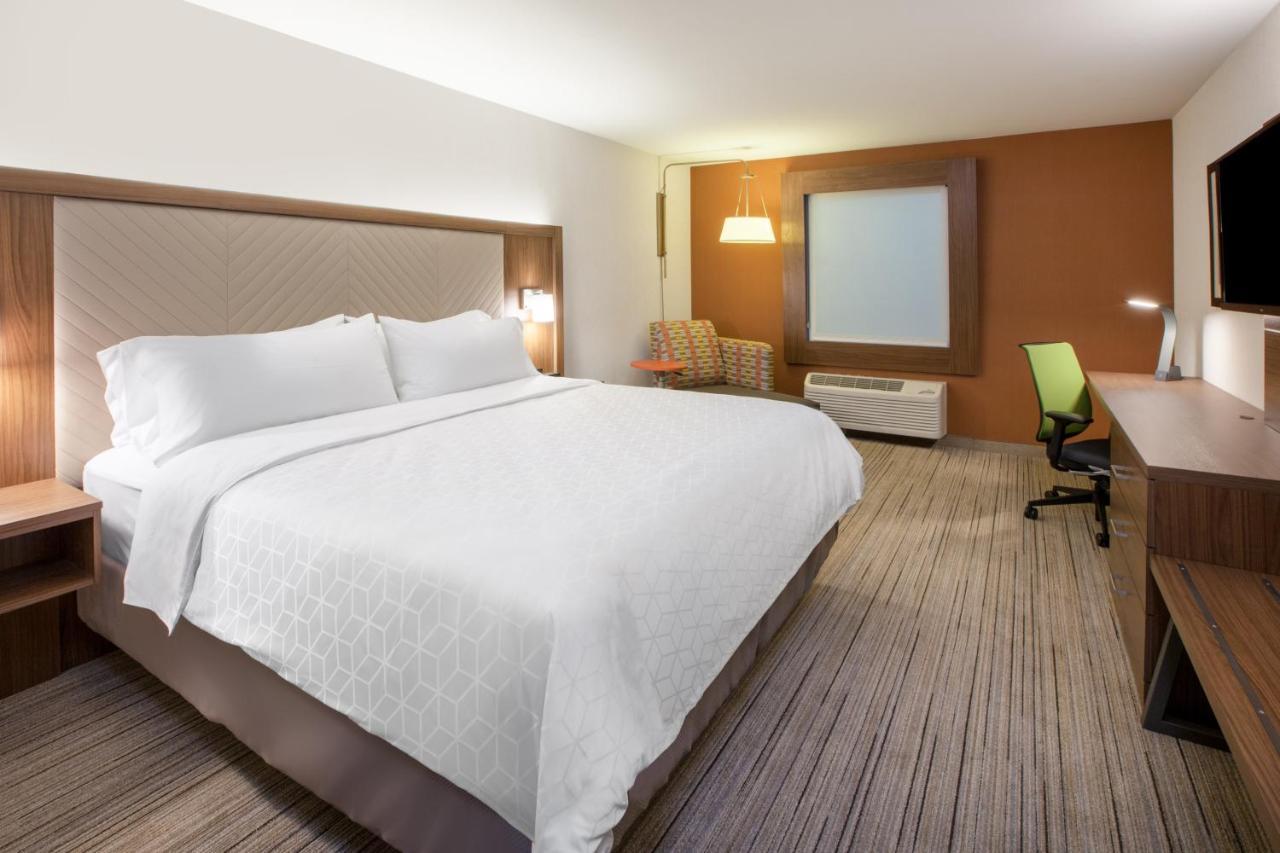 Holiday Inn Express & Suites - Stafford Nw - Sugar Land, An Ihg Hotel Exterior foto